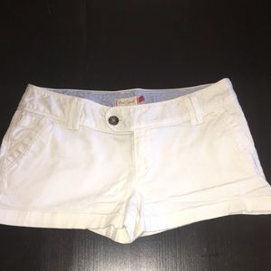 Red Camel white shorts